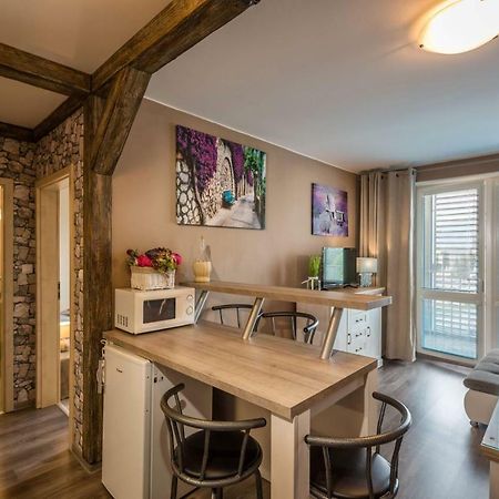 Apartment Provensal Липтовски-Микулаш Экстерьер фото