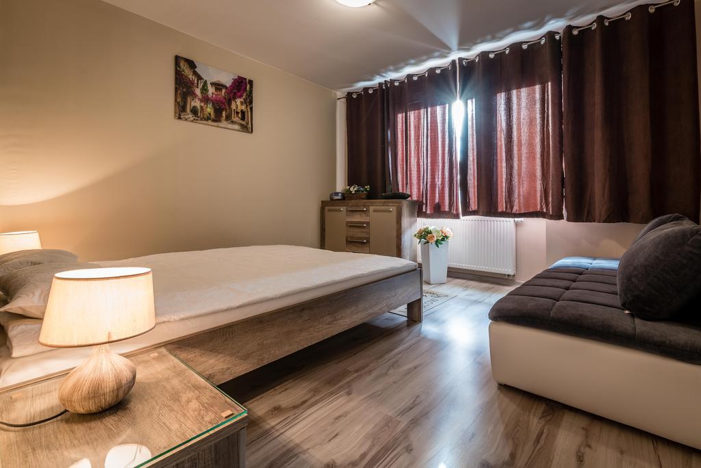 Apartment Provensal Липтовски-Микулаш Экстерьер фото